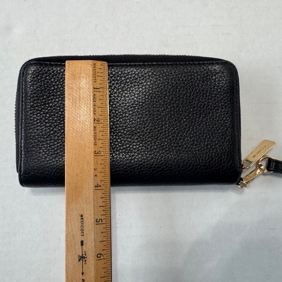 đź–¤Michael Kors Wallet Wristlet/Pebbled Leather/Black/Gold Hardware - Picture 3 of 9